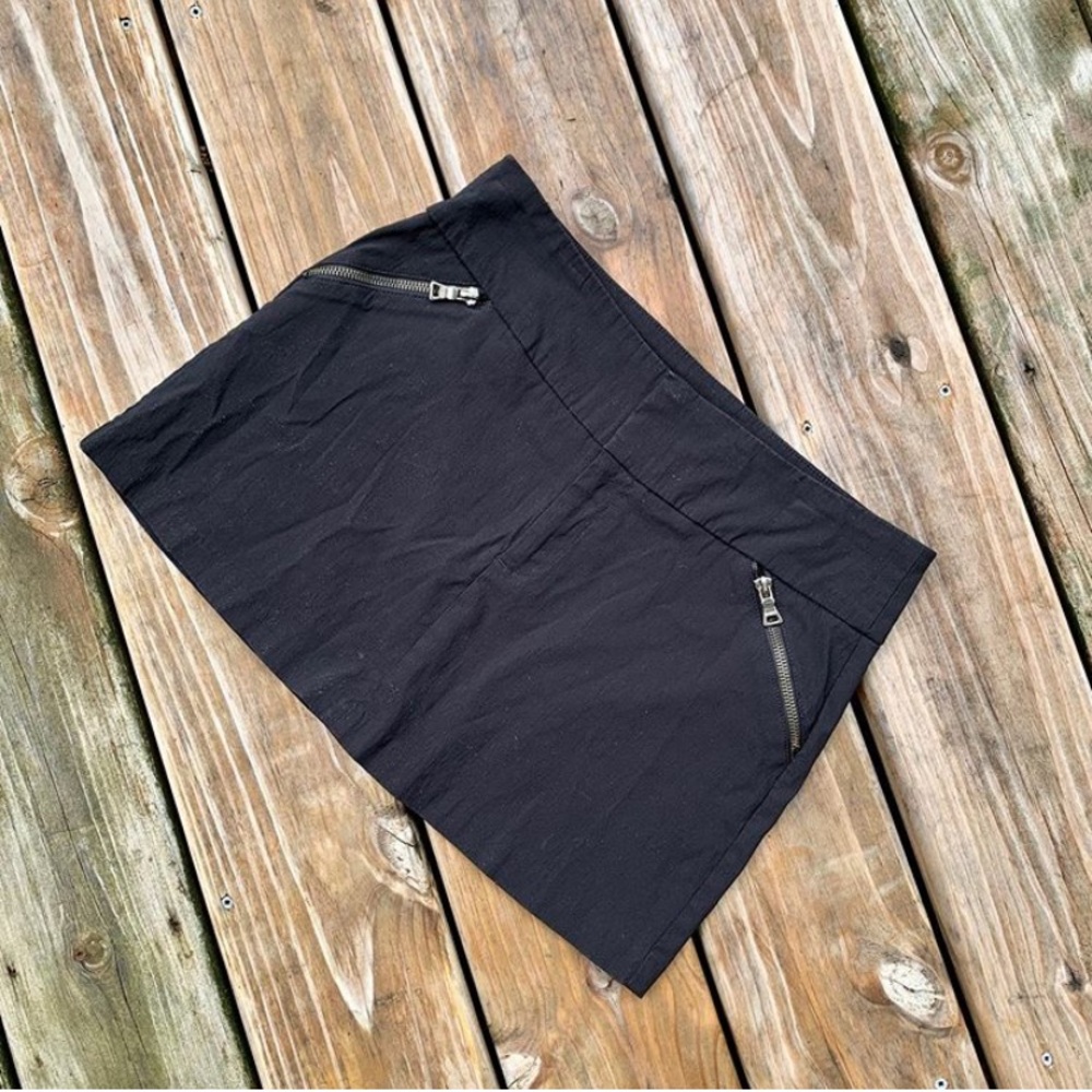 GUESS mini skirt